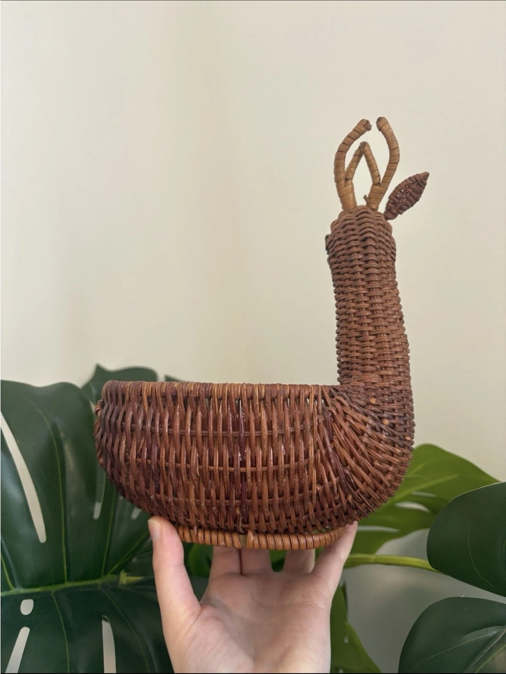Vintage SMALL DEER Reindeer WICKER BASKET Planter Woven Rattan 10” H - Picture 6 of 10